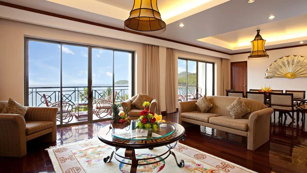 Deluxe Suite Hướng Biển