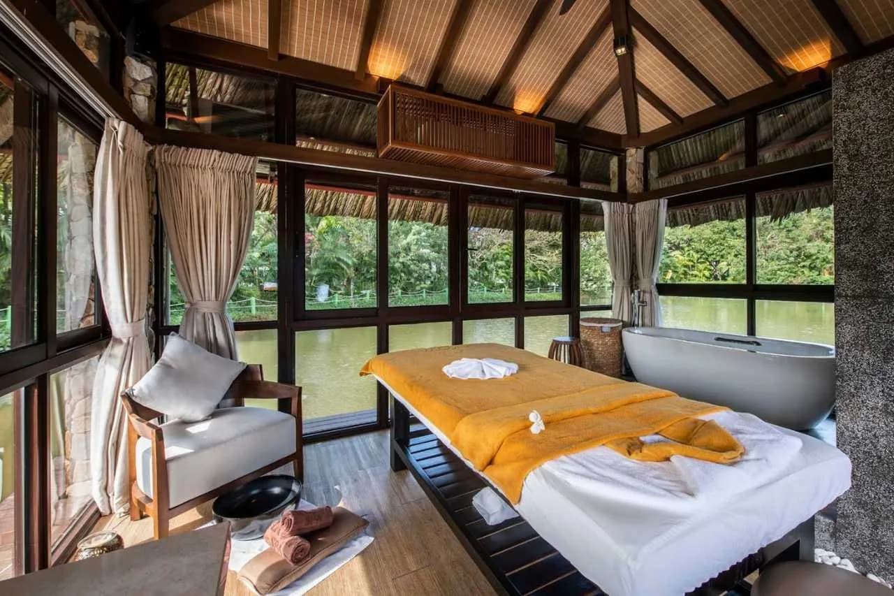 Akoya Spa