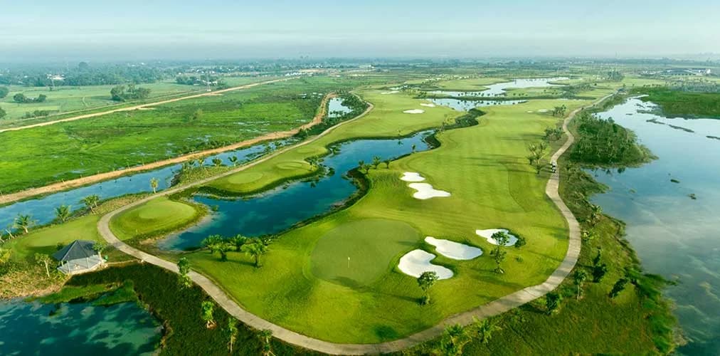 Stay & Play Golf