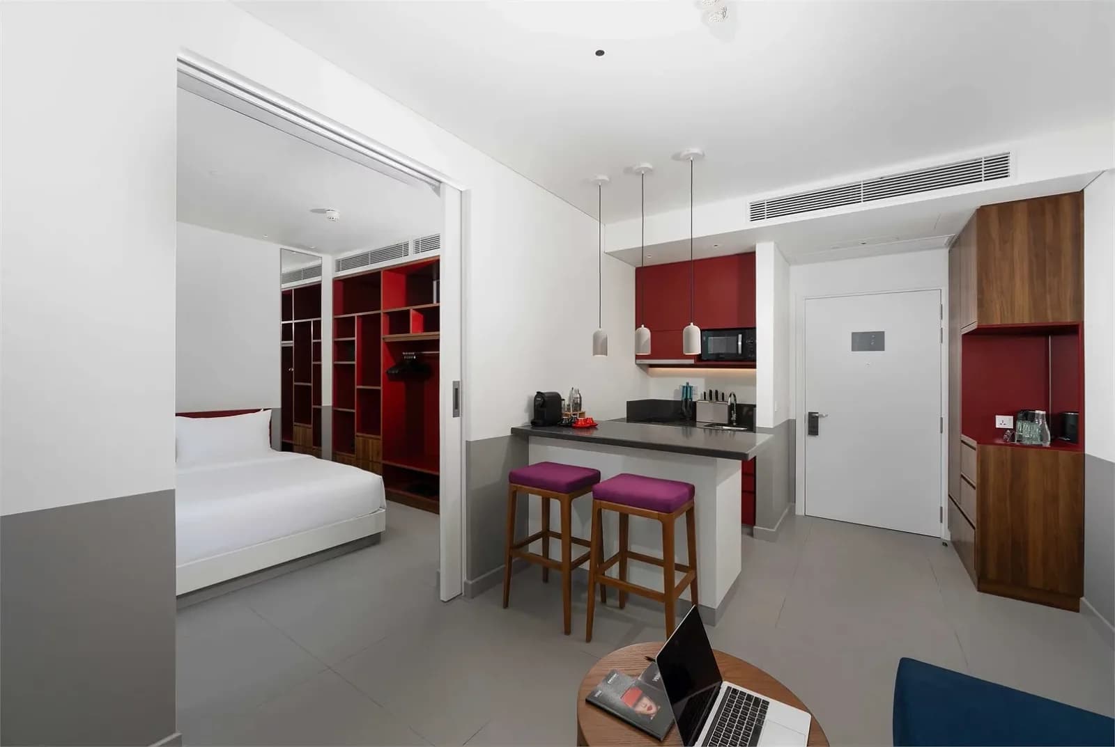 Wink Signature Family Suite