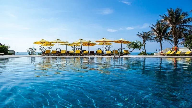 Hồ bơi vô cực hướng biển