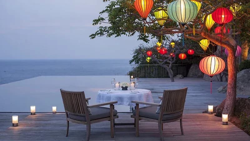 Bữa tối riêng tư bên biển