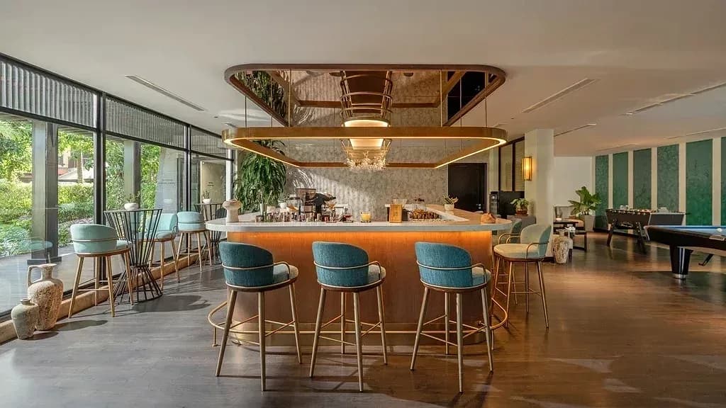 Cham Lounge