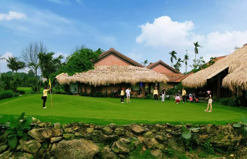 Sân golf 9 lỗ