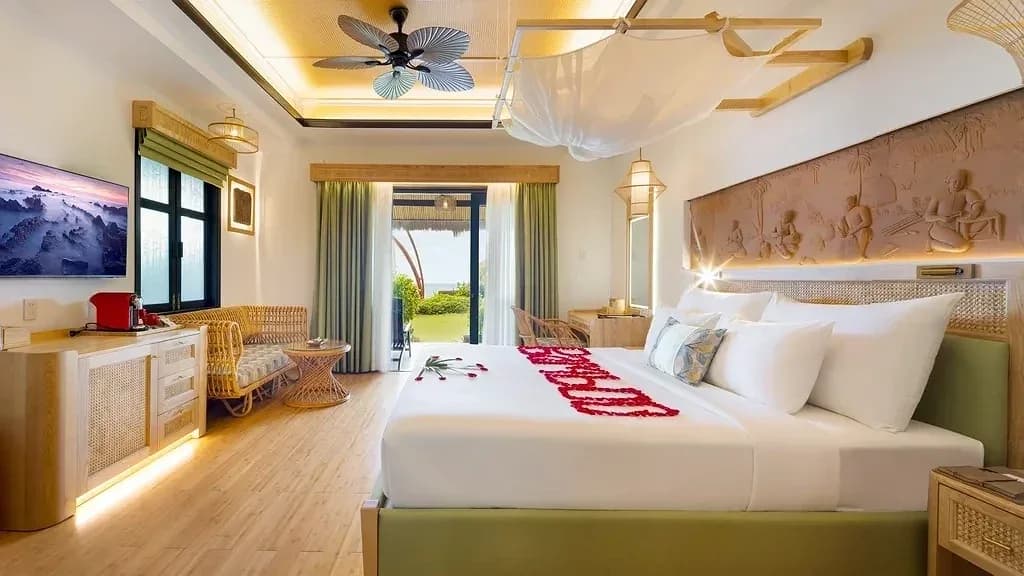 Combo Beachfront Lãng Mạn 2N1Đ