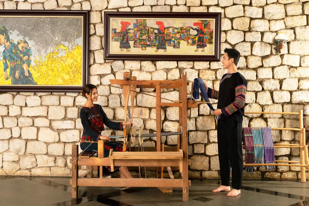 Trải nghiệm dệt thổ cẩm