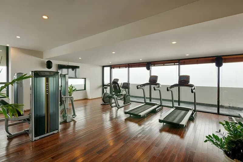 Phòng gym nhìn biển