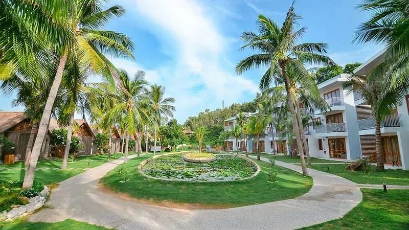 Vườn nhiệt đới & hồ sen