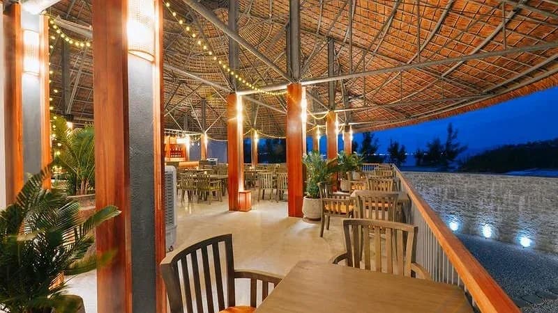 Bar bãi biển hoàng hôn