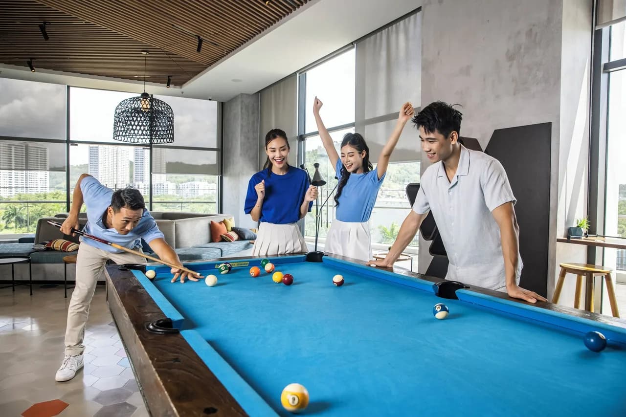 Khu giải trí Billiards & Bowling