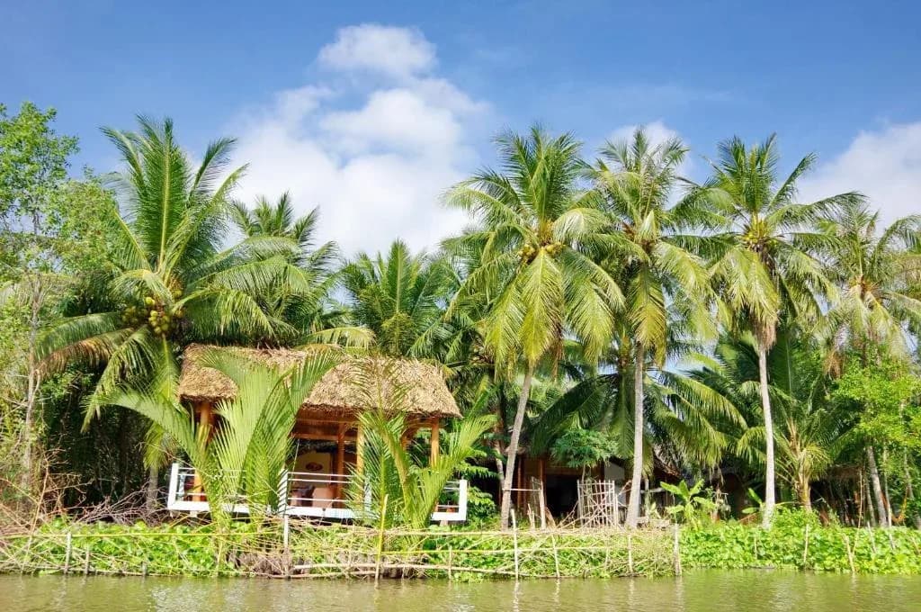 Coco Riverside Lodge
