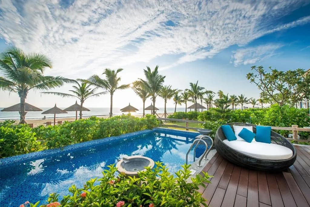 Biệt thự bể bơi riêng đón bình minh