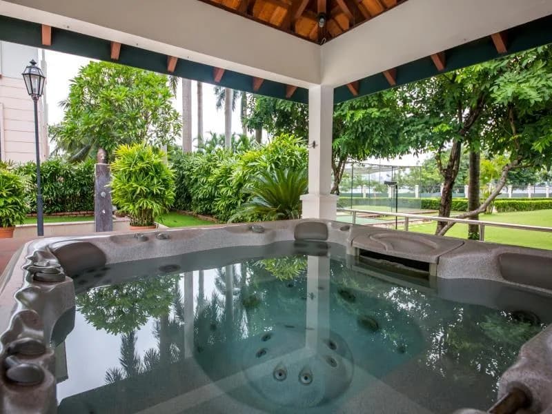 Bồn Jacuzzi & thư giãn