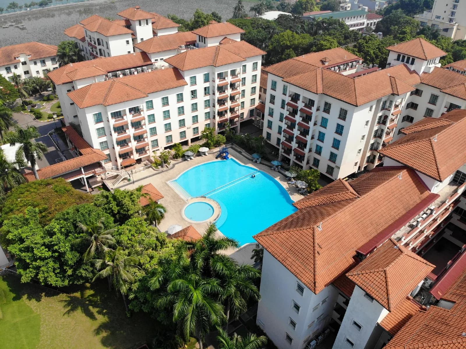 Ốc đảo xanh biệt lập