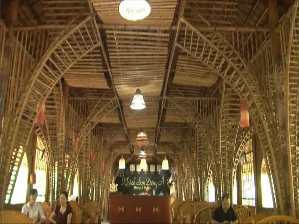 Sảnh tre & khu lễ tân