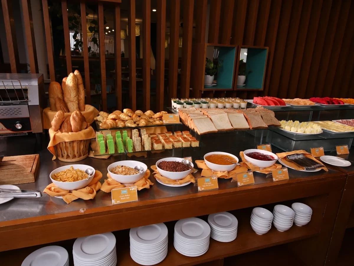 Buffet sáng phong phú