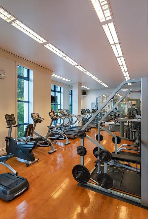 Health Club & Gym