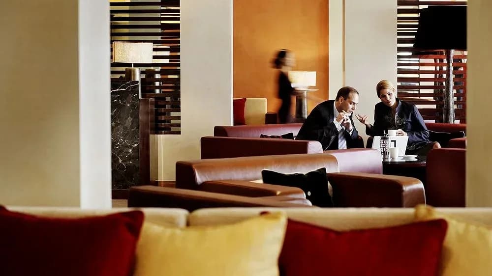 Diplomat Lounge