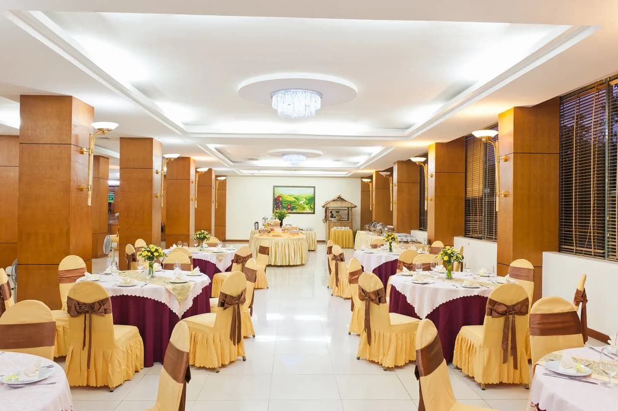 Nhà hàng Mường Phăng