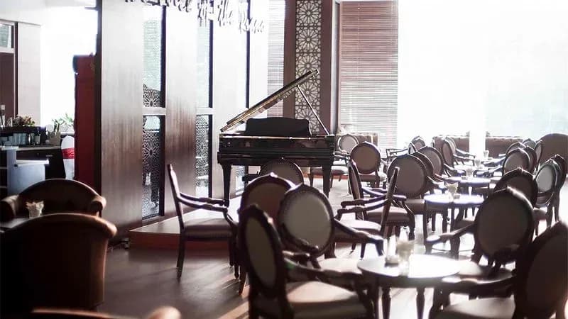 Lobby Lounge & Piano