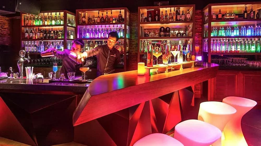 Cocktail Bar