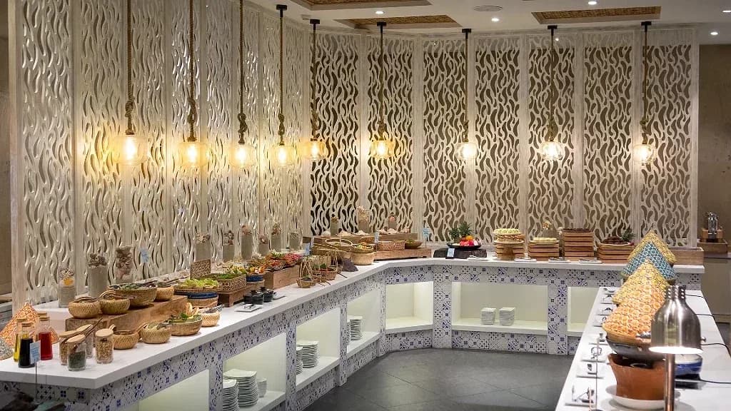 Buffet & ẩm thực đa dạng