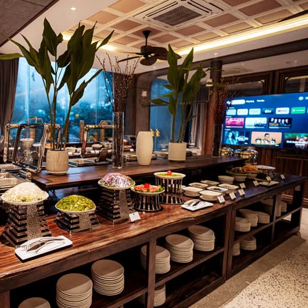 Buffet sáng địa phương