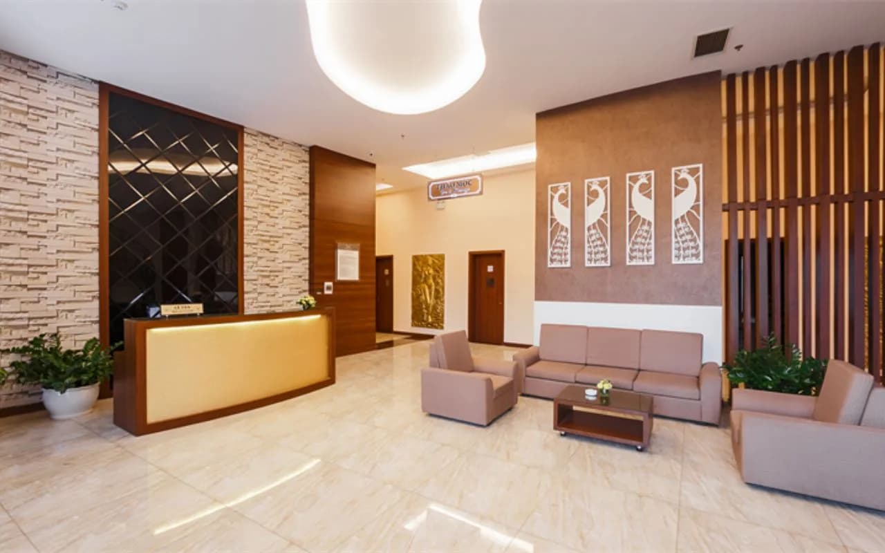 Sảnh đón trung tâm QL6