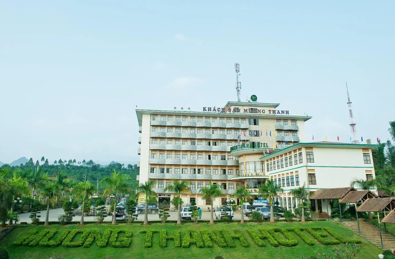Khuôn viên & vườn tượng