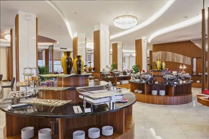 Ẩm thực buffet Á – Âu