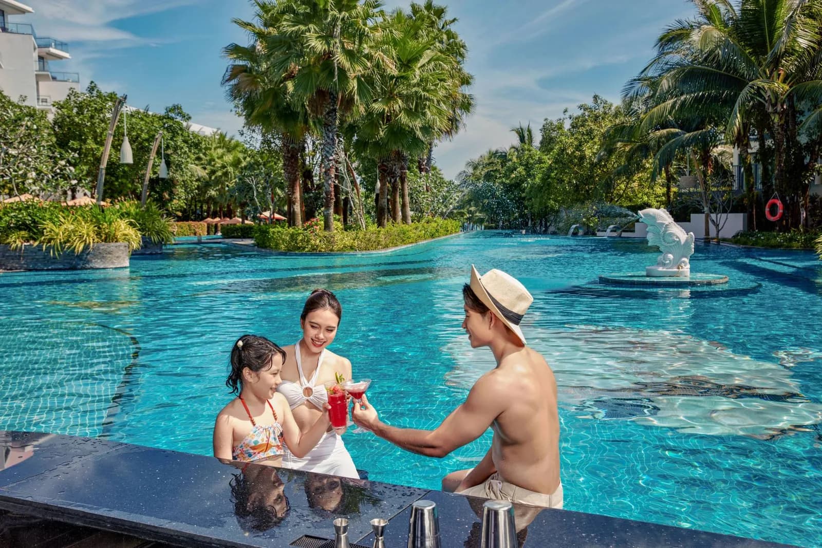 Pool Bar
