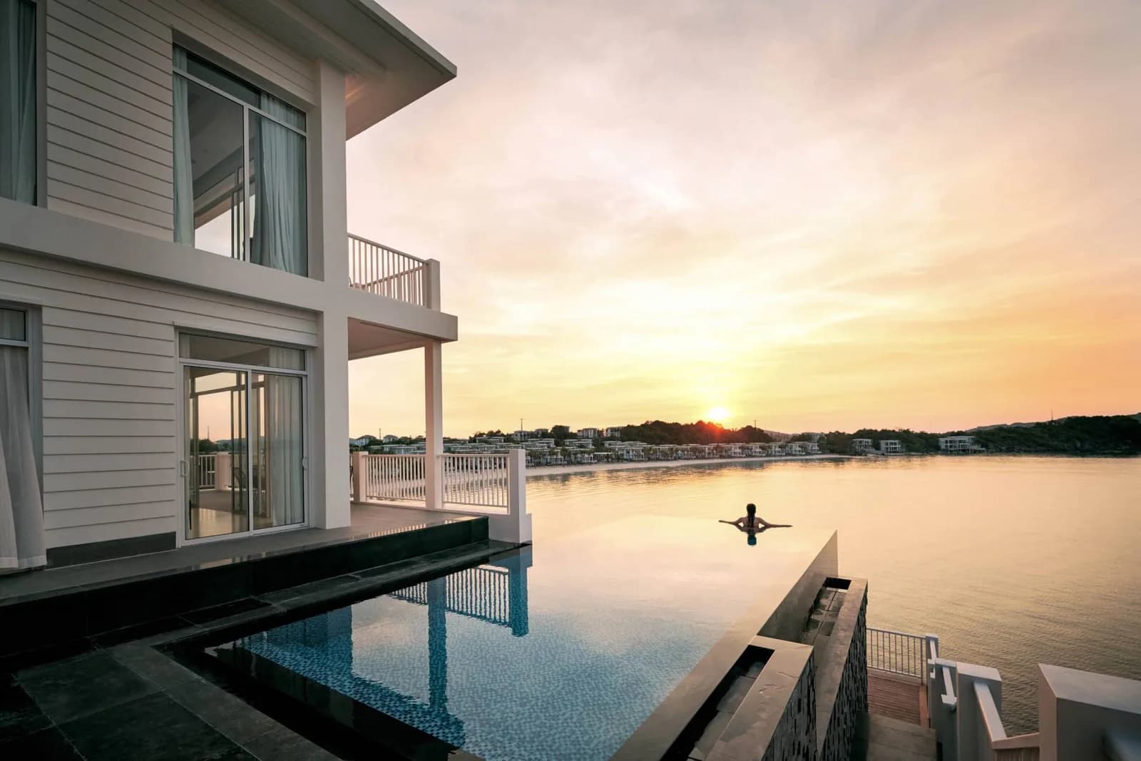 215 villa hồ bơi riêng