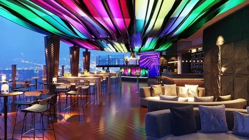 Sky Bar tầng thượng