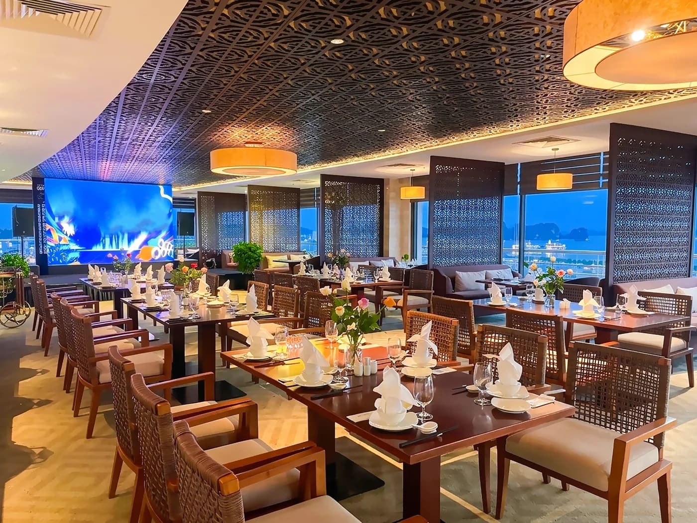 Nhà hàng Panorama tầng 14