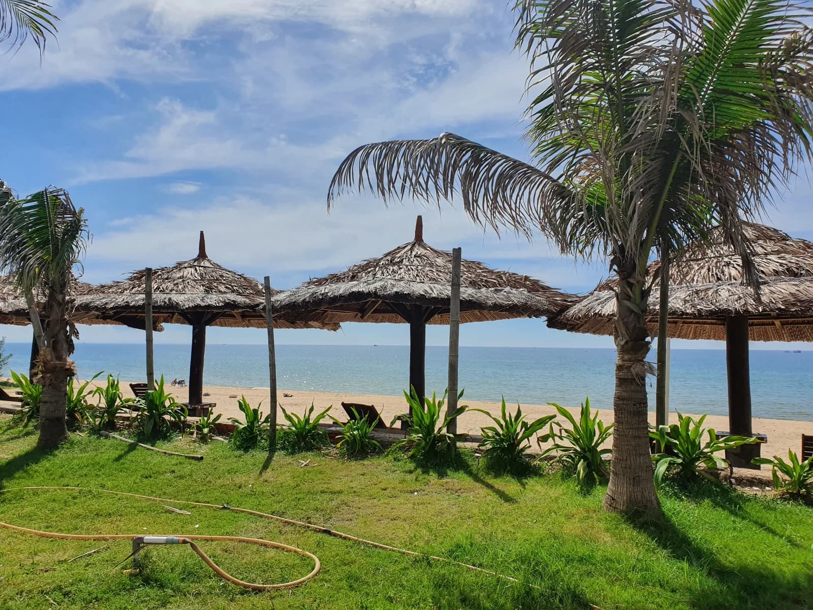 Bãi biển riêng 300m