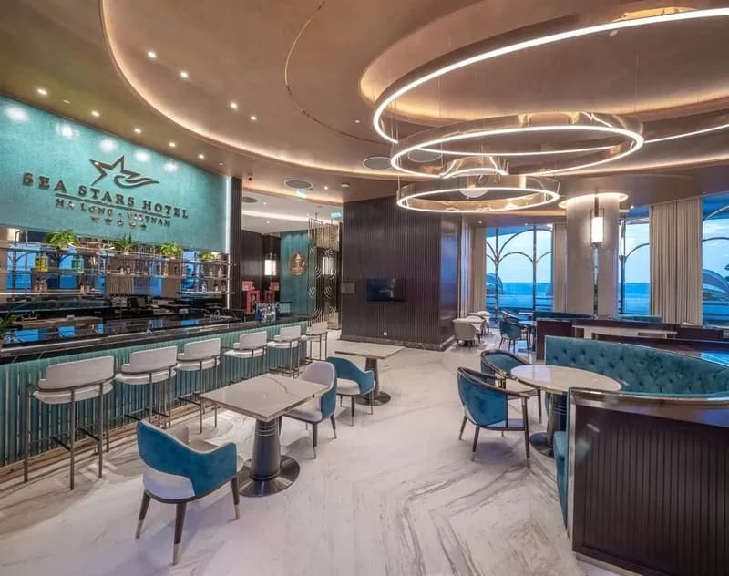 Sky Bar tầng cao