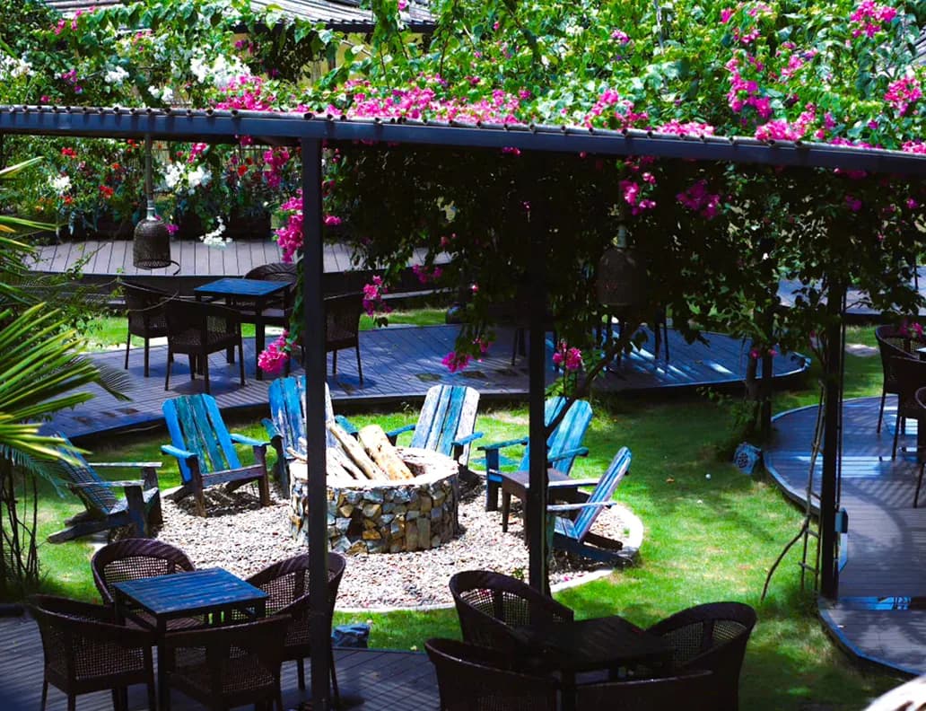 Khu firepit & lounge vườn
