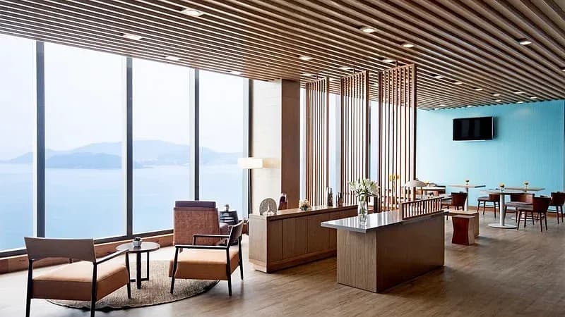 Executive Lounge