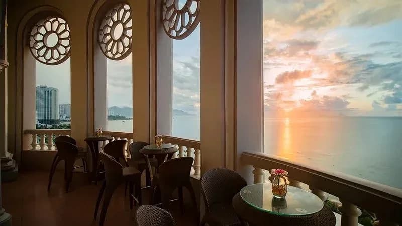 Hoàng hôn từ The Sky Lounge