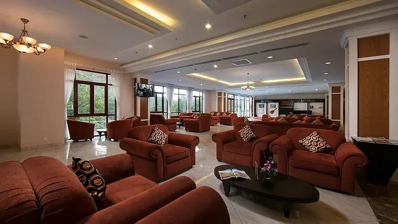 Lobby Lounge & lò sưởi