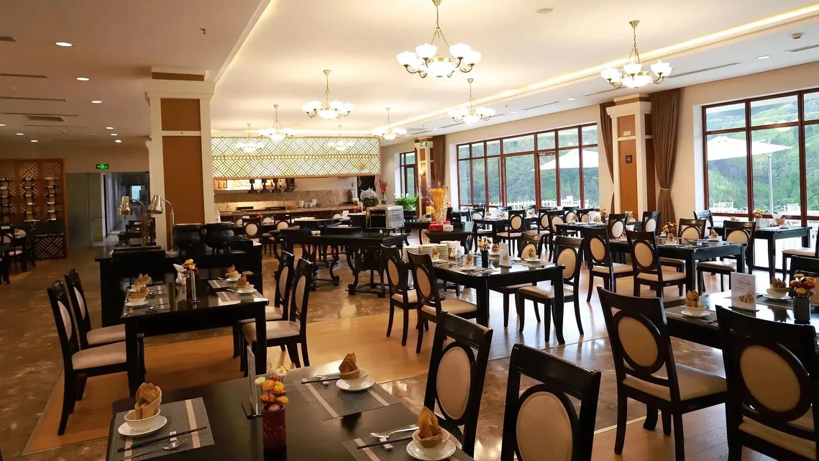 Nhà hàng Swiss-Café