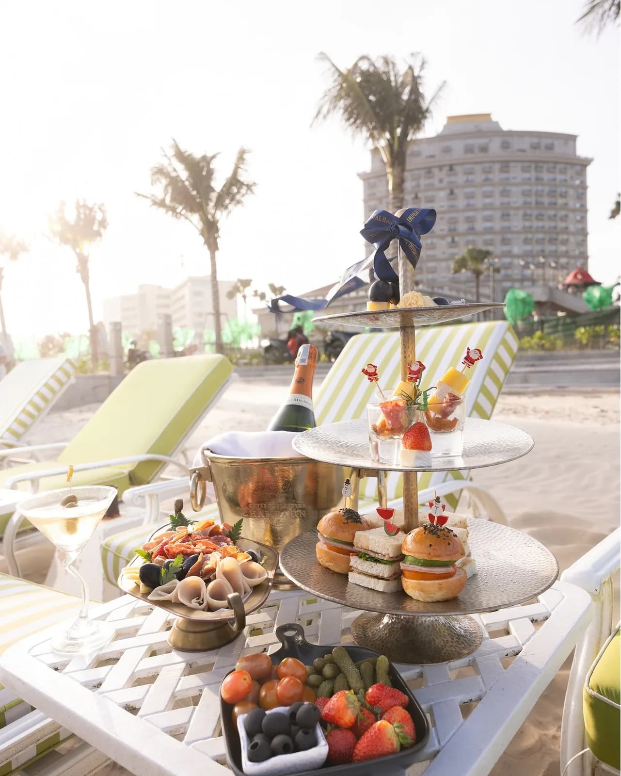 Bãi tắm riêng & Beach Club