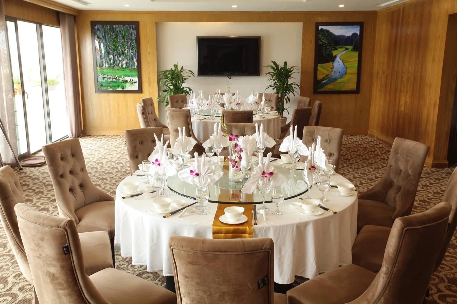 Phòng ăn VIP riêng tư
