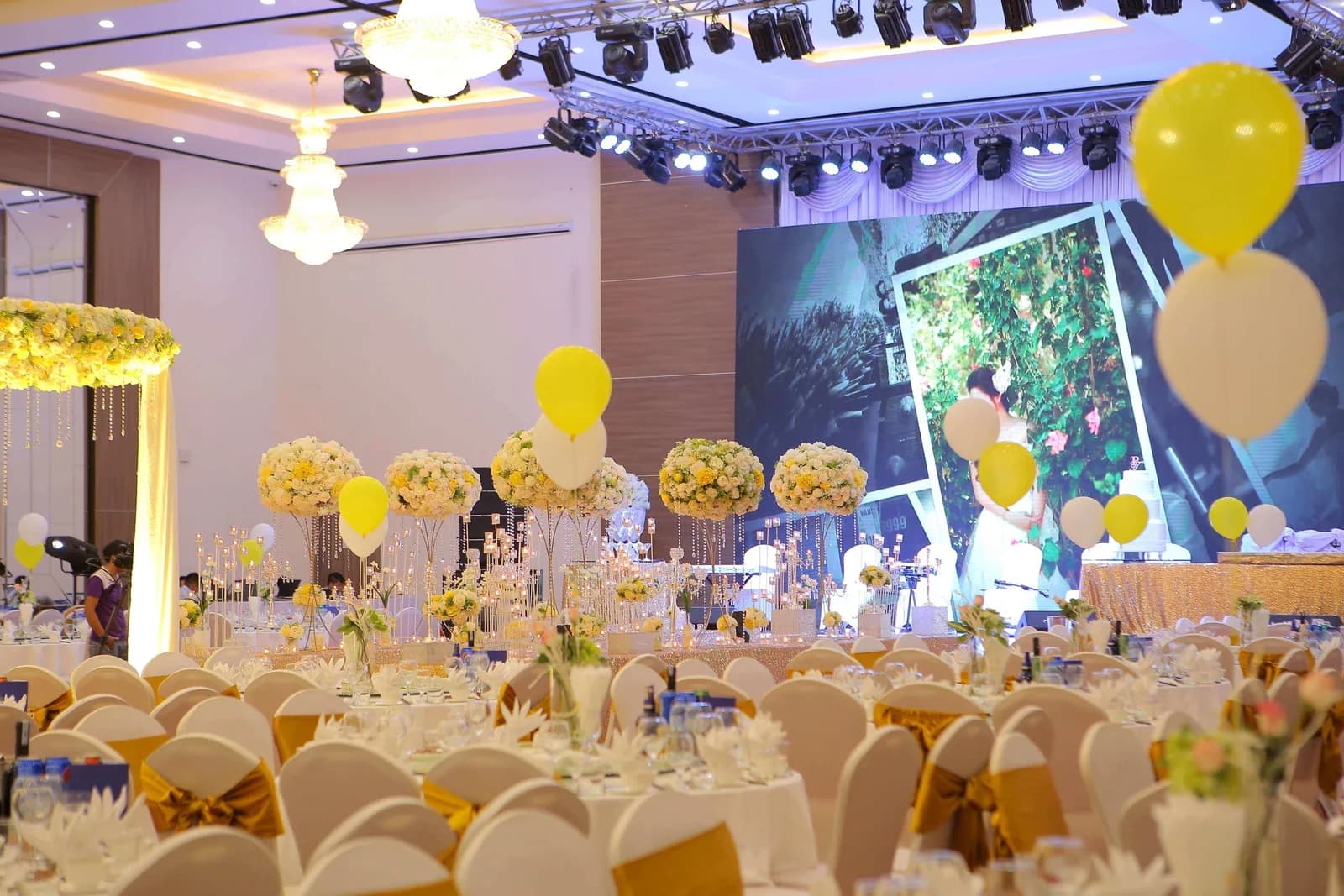 Tiệc cưới & gala trọn gói