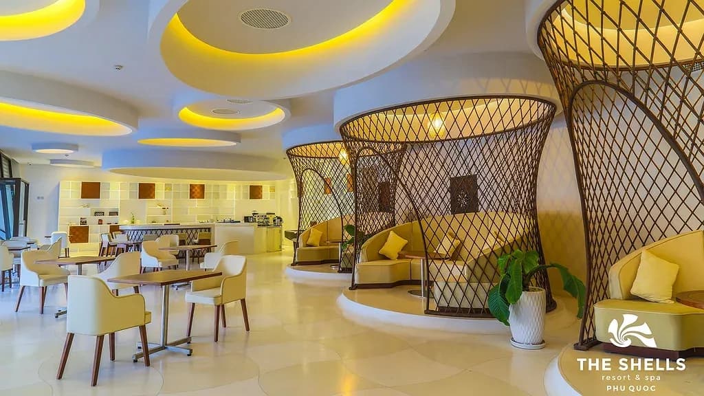 Liquid Lounge