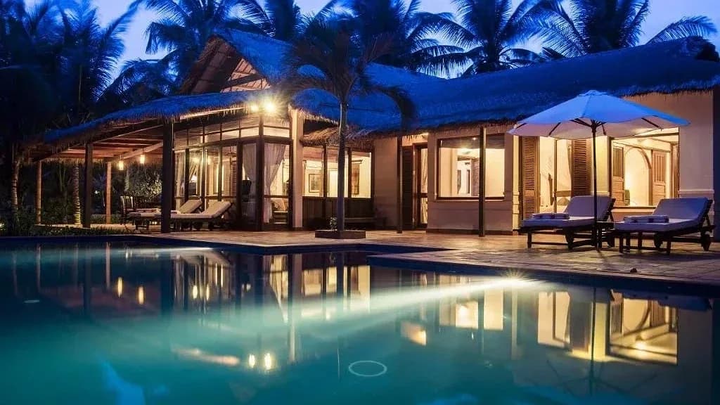 Combo Pool Villa Riêng Tư 2N1Đ
