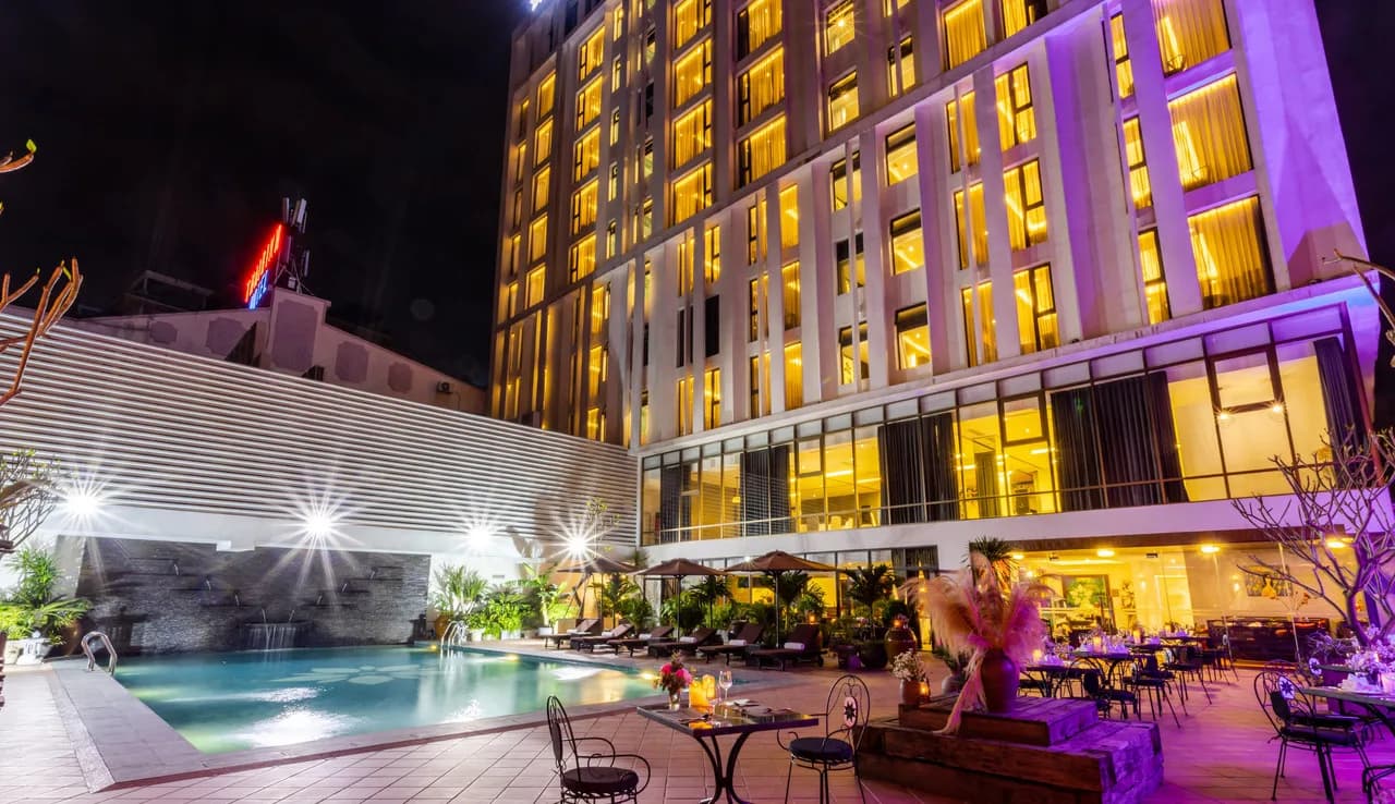White Lotus Hotel Huế