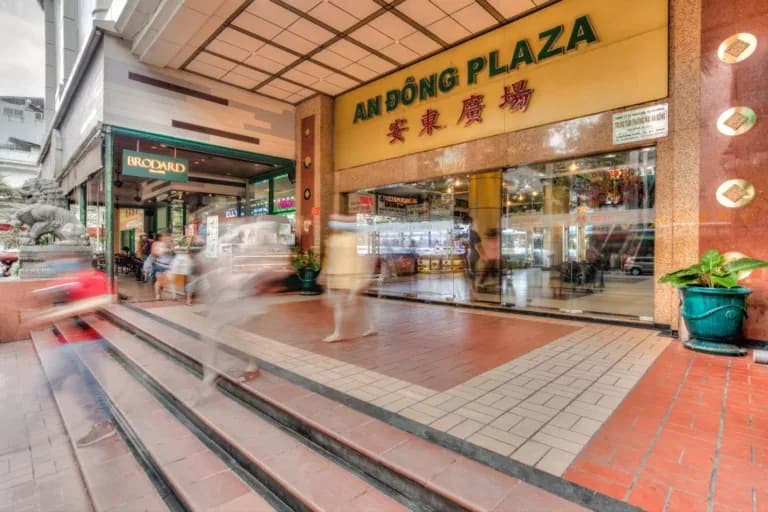 Chợ Lớn và An Đông Plaza ngay cửa