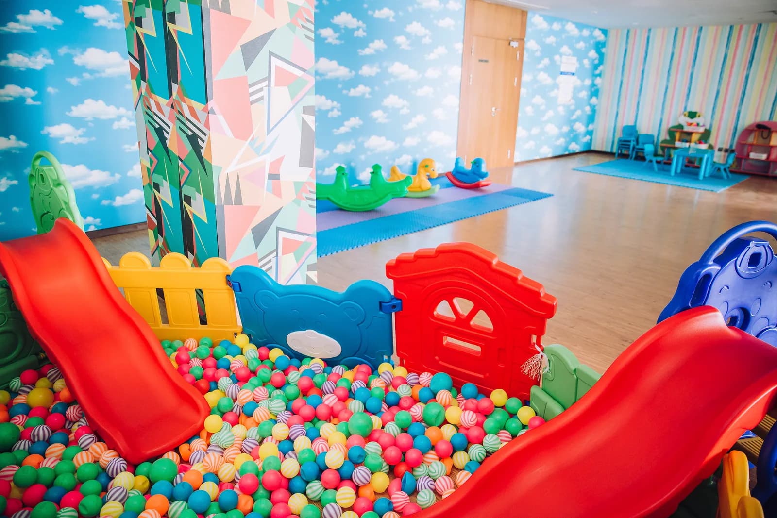Kids Club cho bé