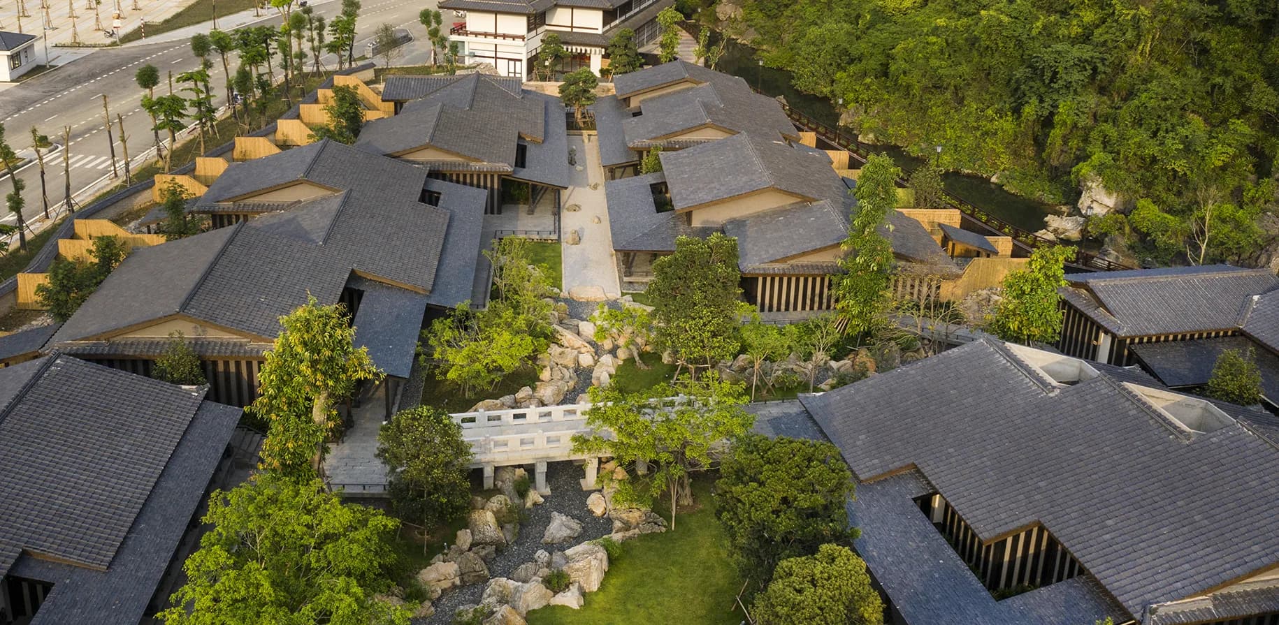 Yoko Onsen Quang Hanh (Hilton Quang Hanh Onsen Resort)